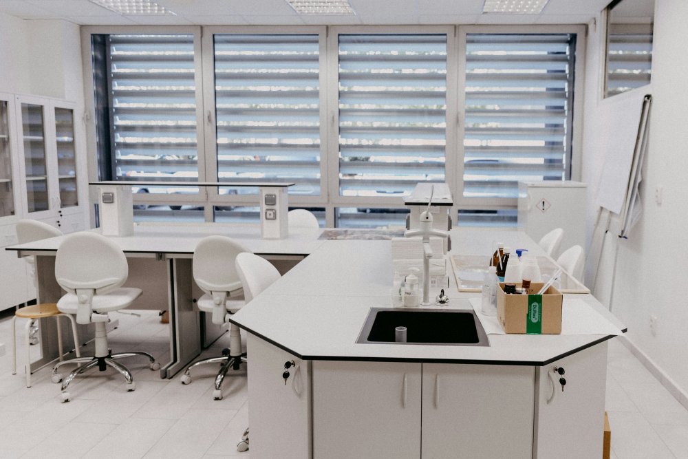Photo_by_Trnava_University_on_Unsplash.png